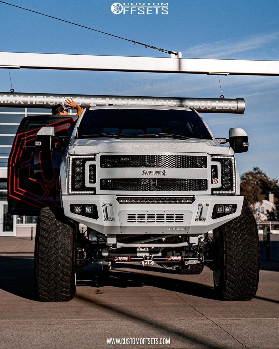 Gridiron 2017-2022 Ford F250/F350 Base Front Bumper