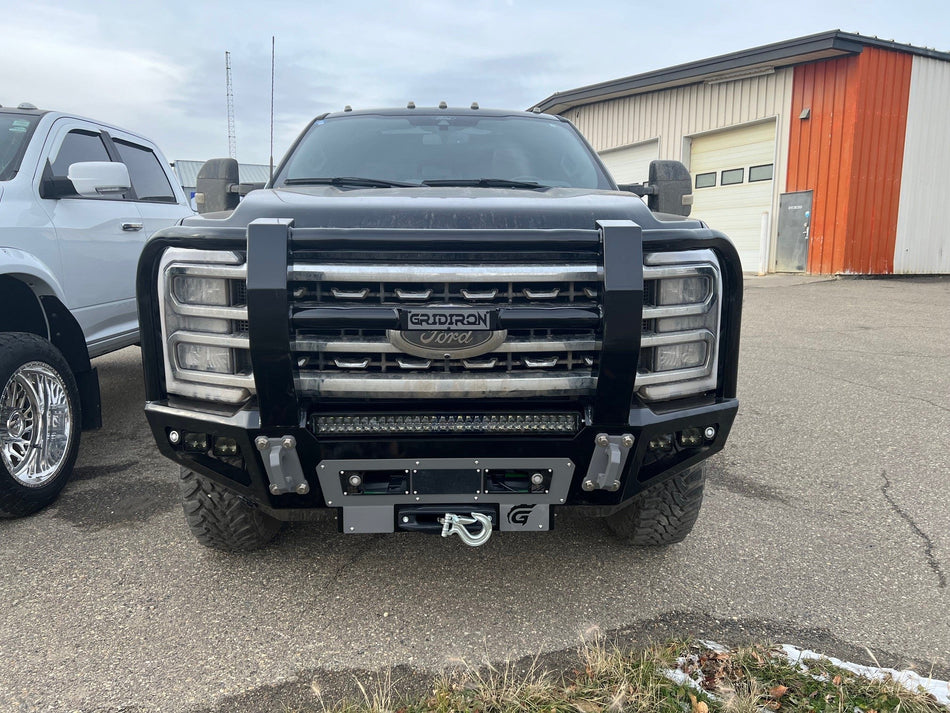 Gridiron 2023-2024 Ford F250/F350 Full Tube Winch Front Bumper